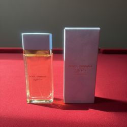 Dolce&Gabbana Light Blue Woman’s Perfume 