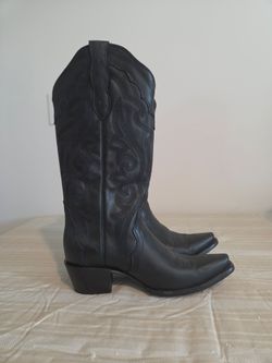 J.B. Dillon Reserve Cowboy Boots