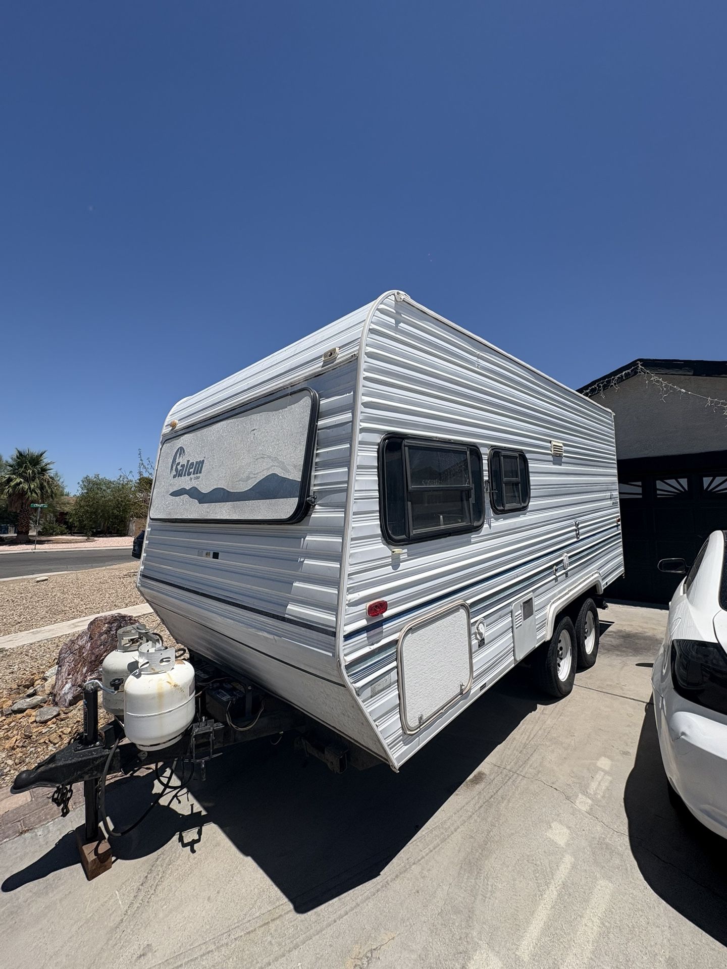 1996 Salem 19