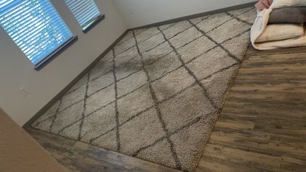 Large Cream Shag Area Rug with Diamond Pattern