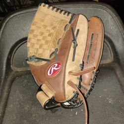 Rawlings Glove