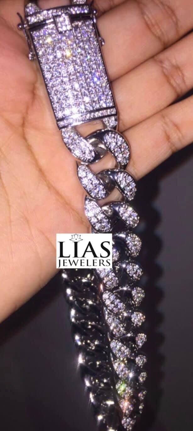 New 18 k white gold Cuban link chain