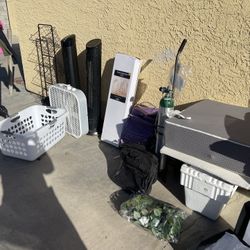 YARD SALE / GARAGE SALE