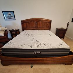 King Real Hard Wood Art Deco Bed. With  almost New Mattress. 