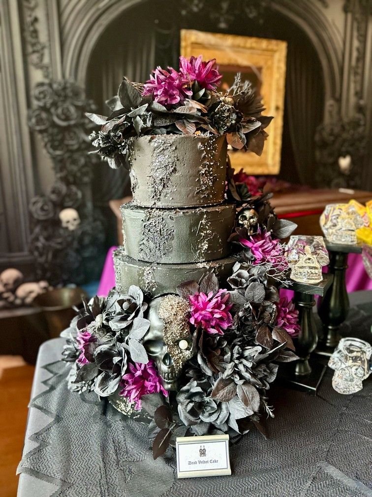 Decorative Tiered Wedding/Halloween Cake