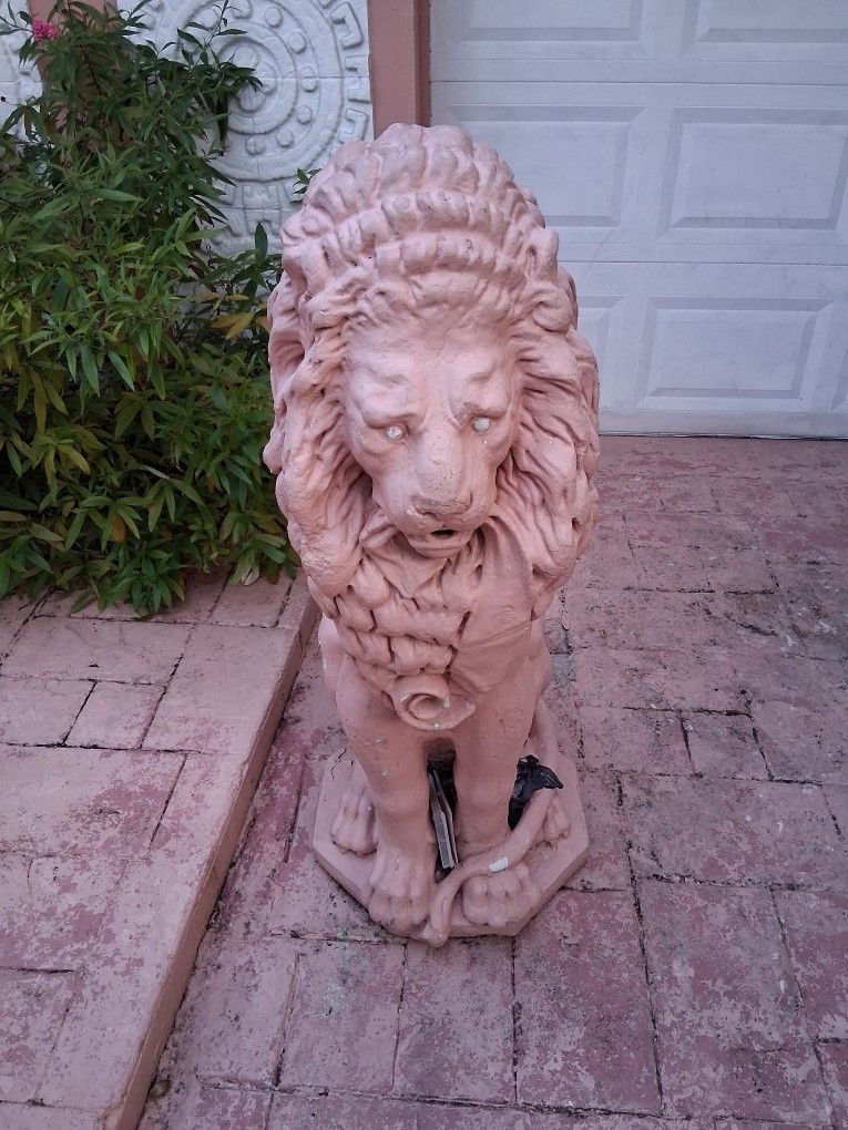 Lion Statues