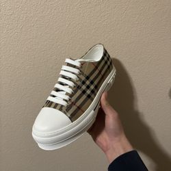 Burberry Shoes
