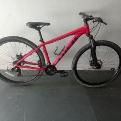 BICYCLE TREK 21 SPEED SIZE 29 BRAND NEW 