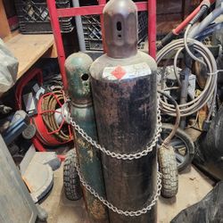 Oxygen and acetylene tank 
