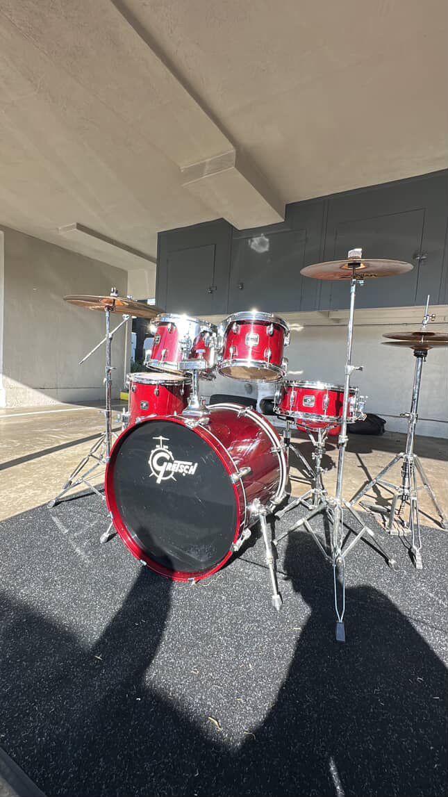 Gretsch Catalina Maple Drum Set + Zildjian Cymbals + Roc-N-Soc Throne