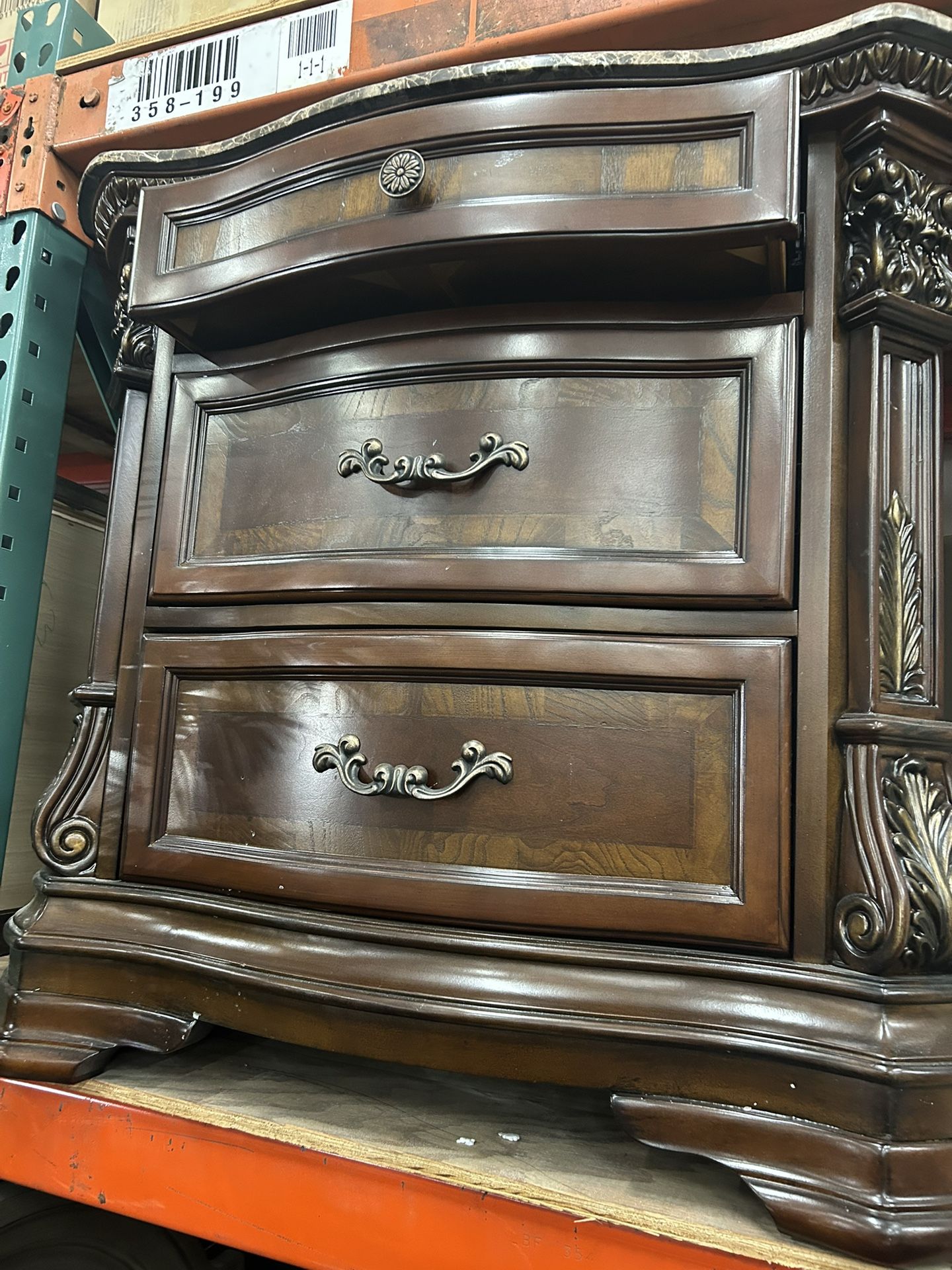 NEED GONE!!! 100% Wooden Dressers Available TODAY