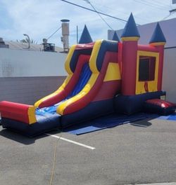 Water slide or regular slide plus jumper combo