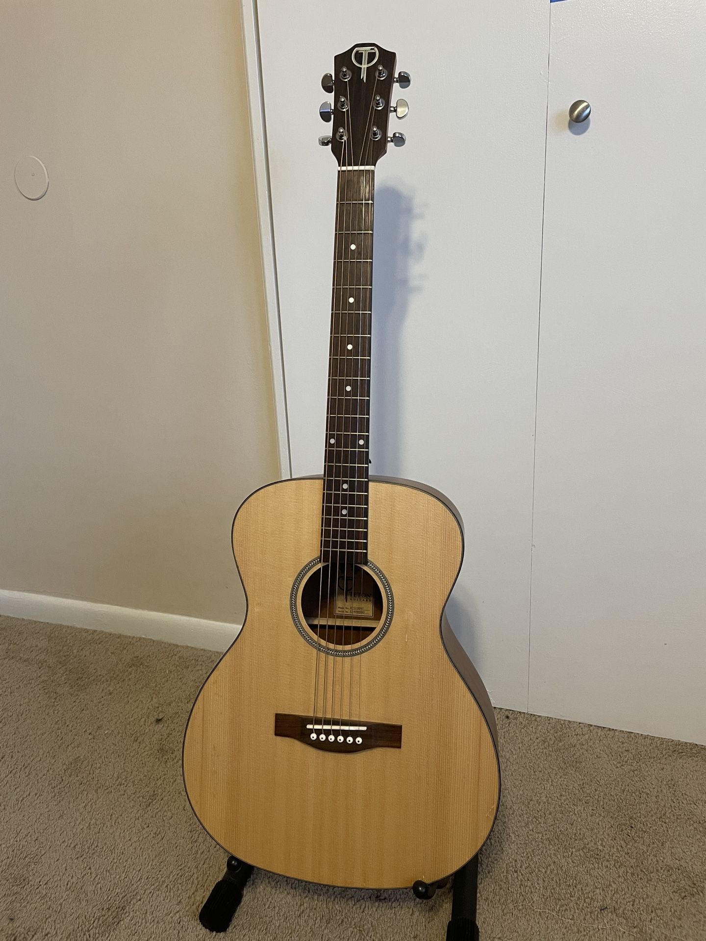 Teton Acoustic Guitar