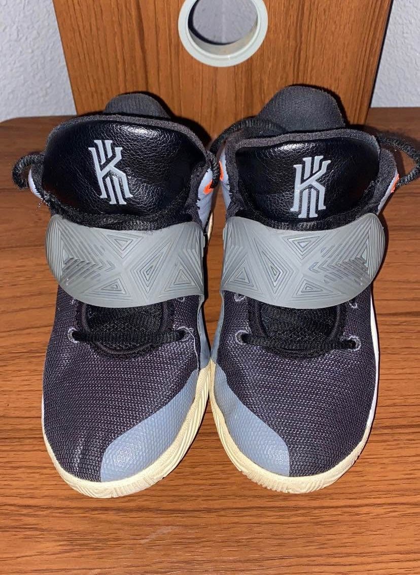 Kids Nike Kyrie Flytrap 3