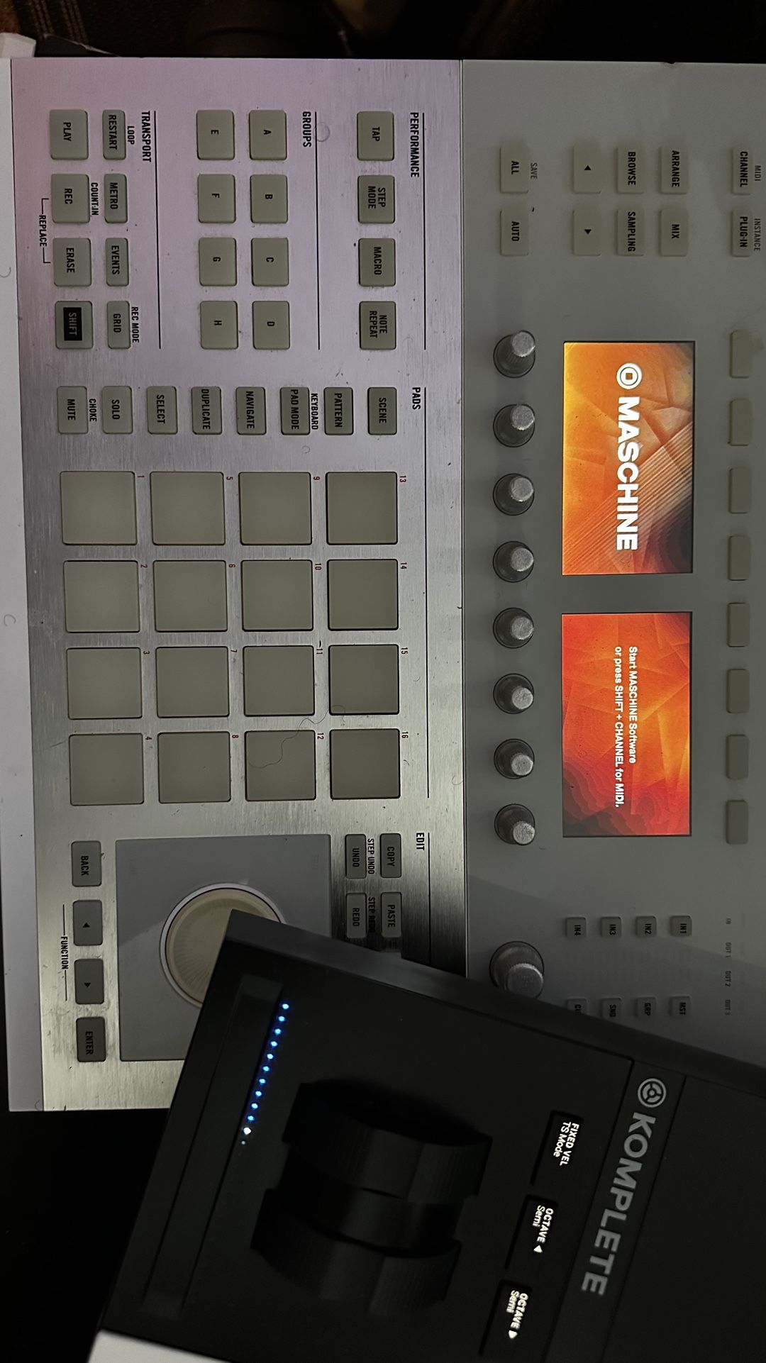 Maschine Studio And Komplete Control Keyboard