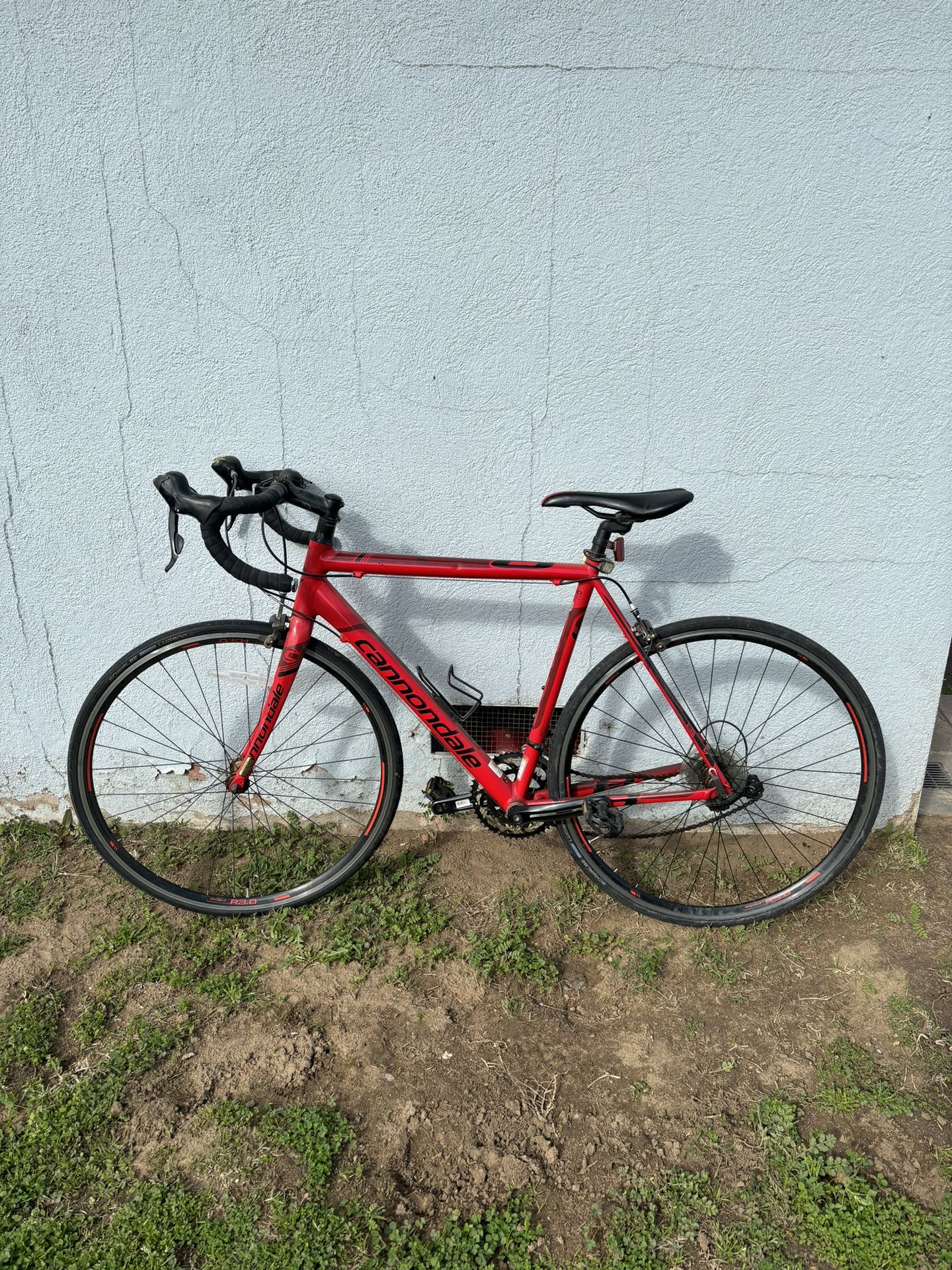 Cannondale Road Bike (Pre-Owned, Fair)