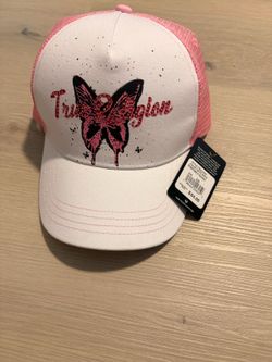 TRUE RELIGION hat