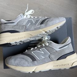 New Balance 997R