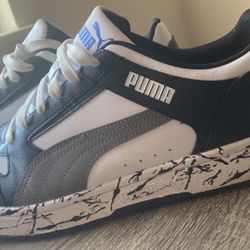 Puma Black And White Size 10 And A Half 