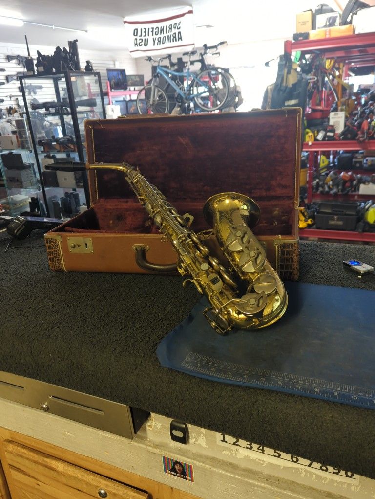 Winston Saxophone