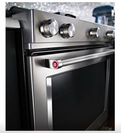 Oven / Range Electric DELIVERY AVAILABLE