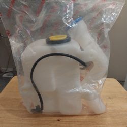 Windshield Tank Assembly With Washer Pump  For 2002 Kia Sedona New Bag Unopened 
