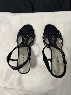 Black dress shoe