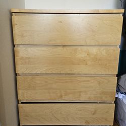 Dresser (4 Drawers)
