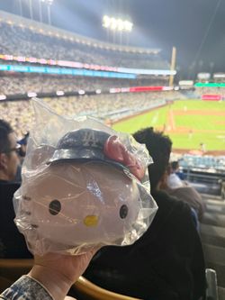 NEW Unopened LA Dodgers X Hello Kitty Popcorn Bucket STADIUM EXCLUSIVE 2026