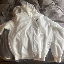 nike windrunner size small 
