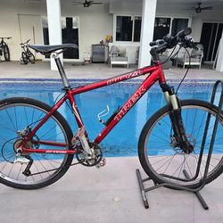 Trek 8000ZR mountain bike