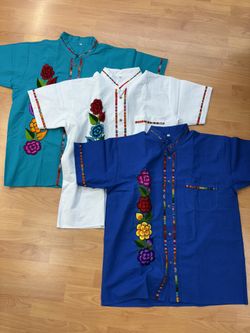 Men Guayabera