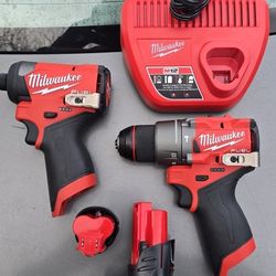 Milwaukee Fuel M12 Impact Driver And Hammer Drill 