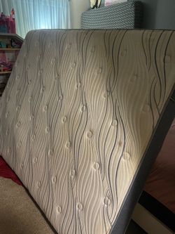Queen mattress