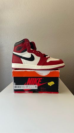 DS Nike Air Jordan 1s Lost and Found