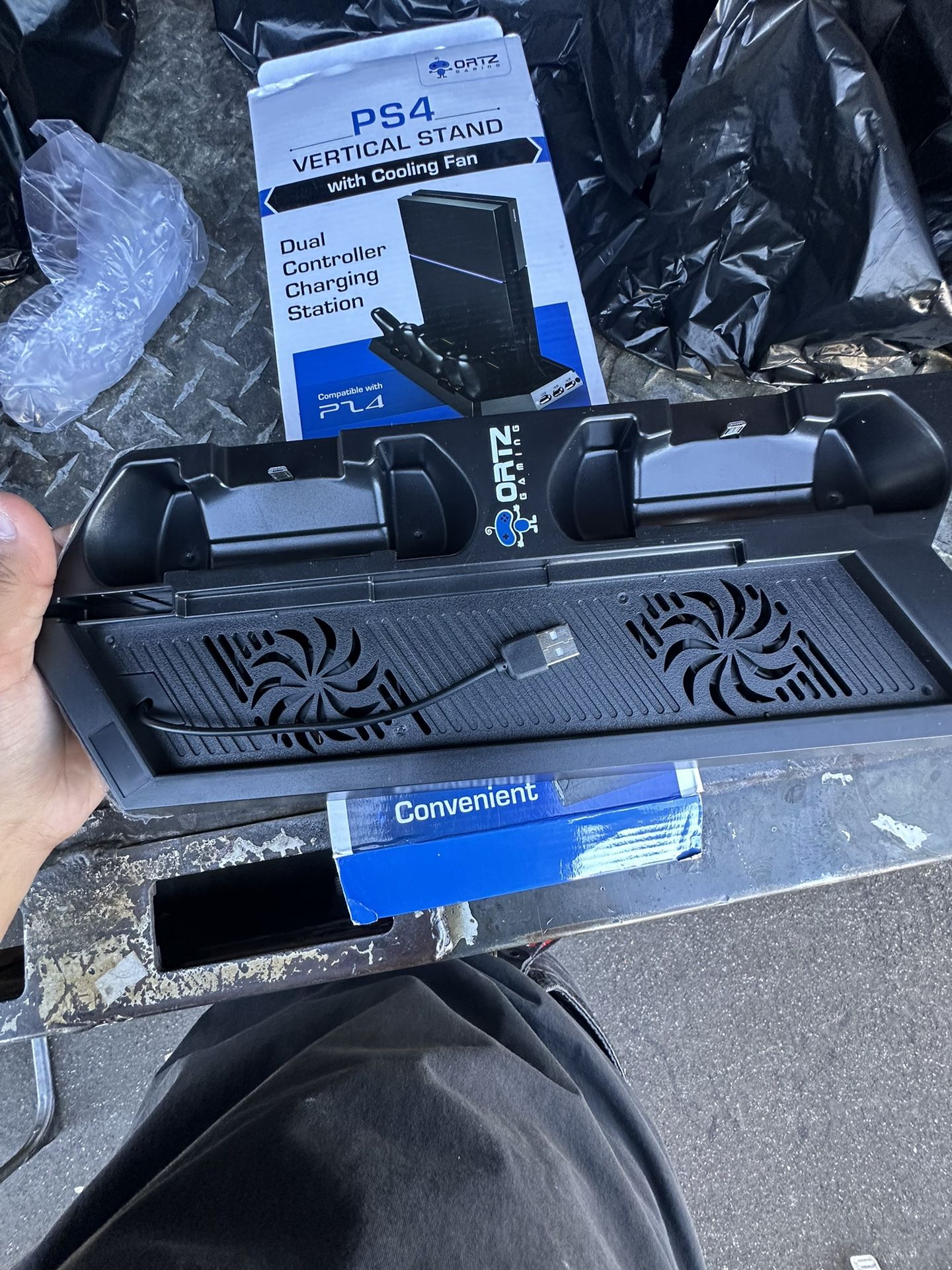 PS4 Stand With Cooling Fan 