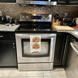 Samsung  Glass Top Freestanding Electric Range.