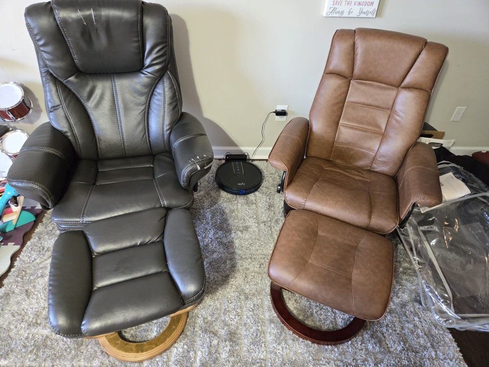 Leather recliner with foot bench