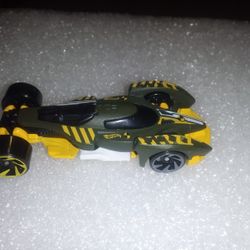 Pre-owned 2019 Hyperfin Hot Wheels Black And Yellow