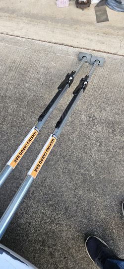 Locking Cargo Bar