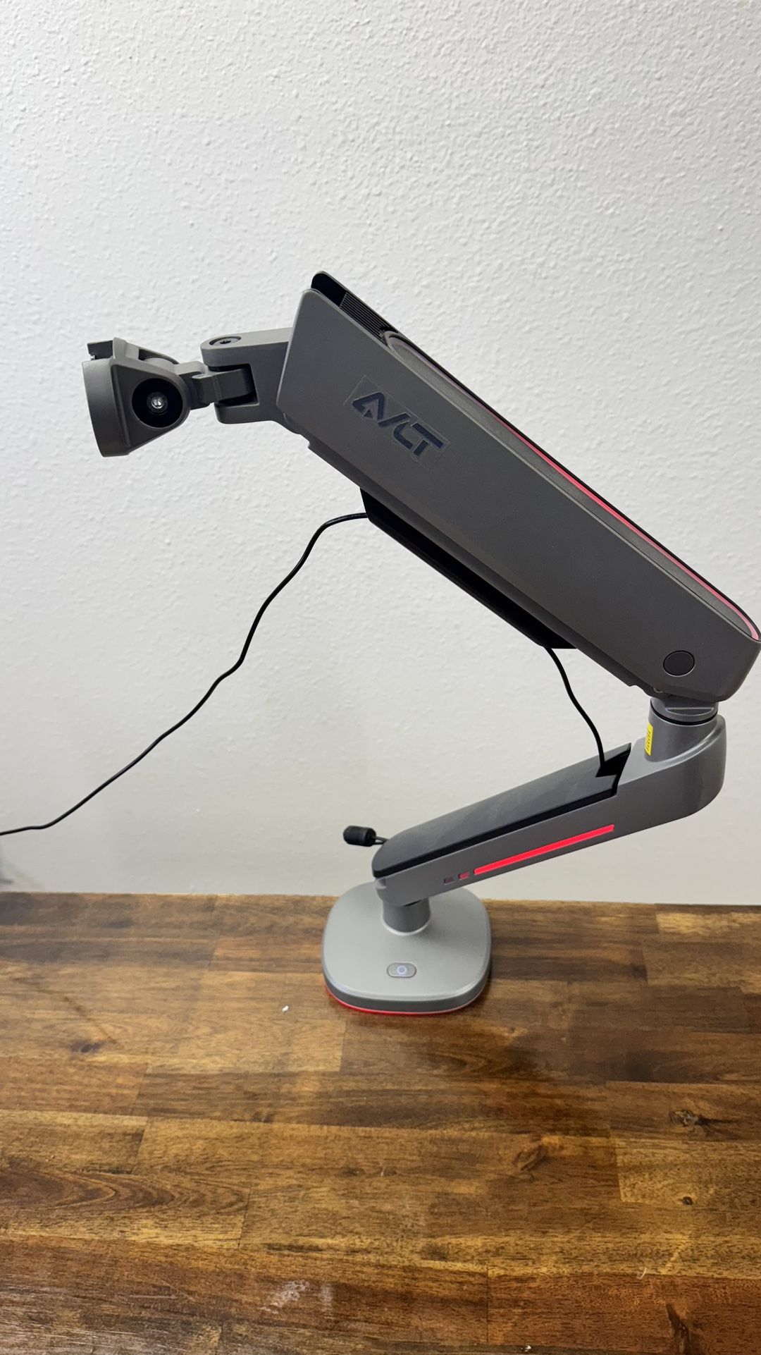 Monitor Arm 27”-45” With 20 Light Options