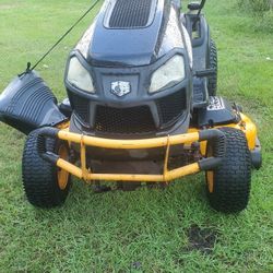 Craftsman Riding Lawn Mower 