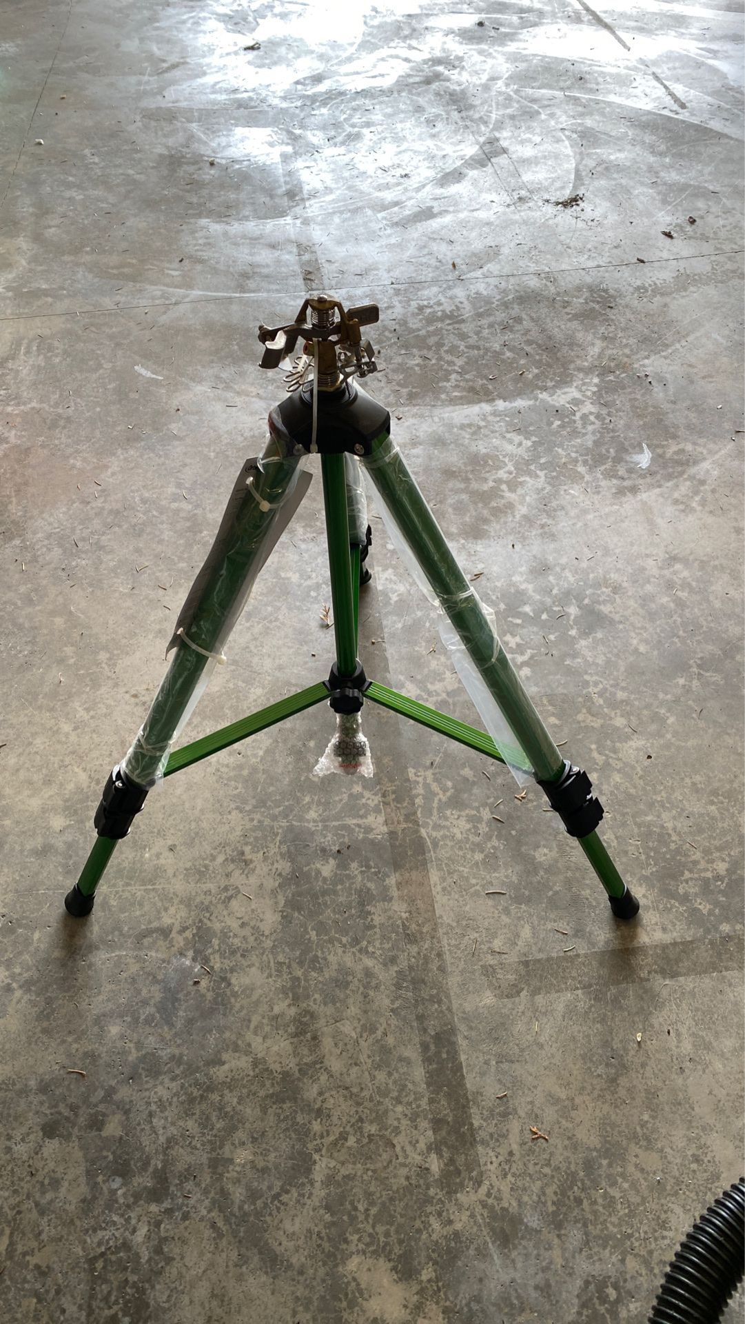 NEW, Orbit Brass impact sprinkler on tripod $35