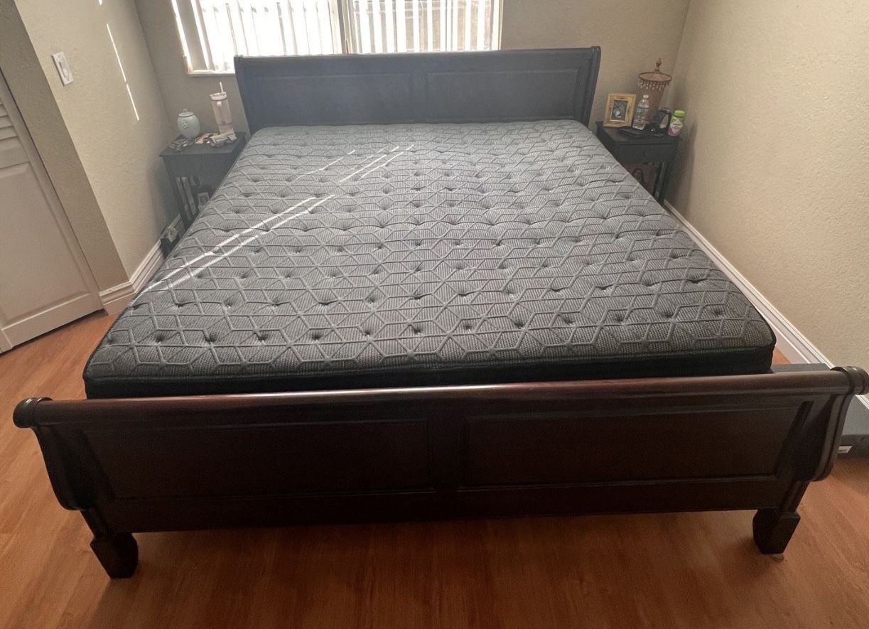 King Size Mattress & Box Springs 