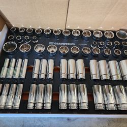 0174- GEARWRENCH 60-Piece 1/2” Drive Master Socket Set – SAE / Juego de dados SAE 60 piezas
