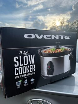 Slow cooker