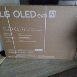 BRAND New LG C5 77 OLED Evo