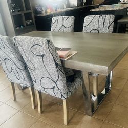 Rooms 2 Go Dining Table & 4 Chairs