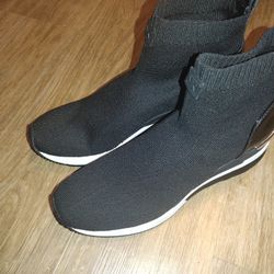 Michael Kors Skyler Wedge Sneaker Size 8.5