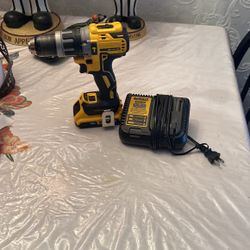 Taladro Dewalt Hamer Drill De 20 Volts 